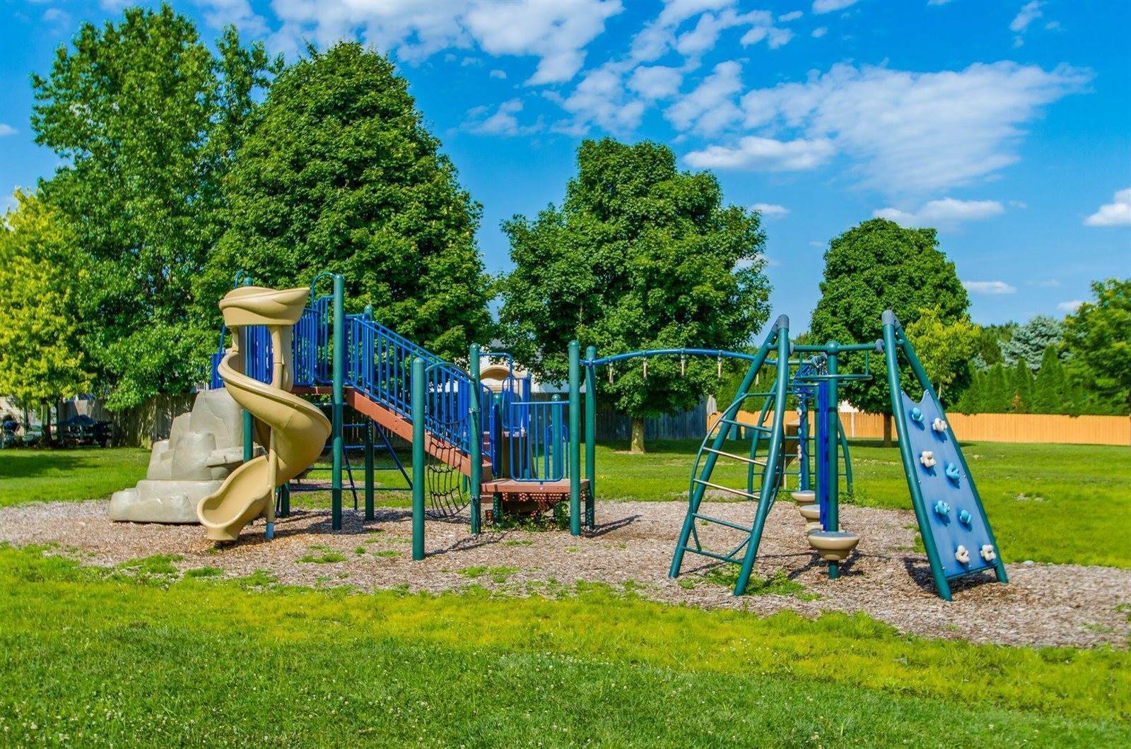 7345 Oakmeadows Drive, Columbus, OH 43085