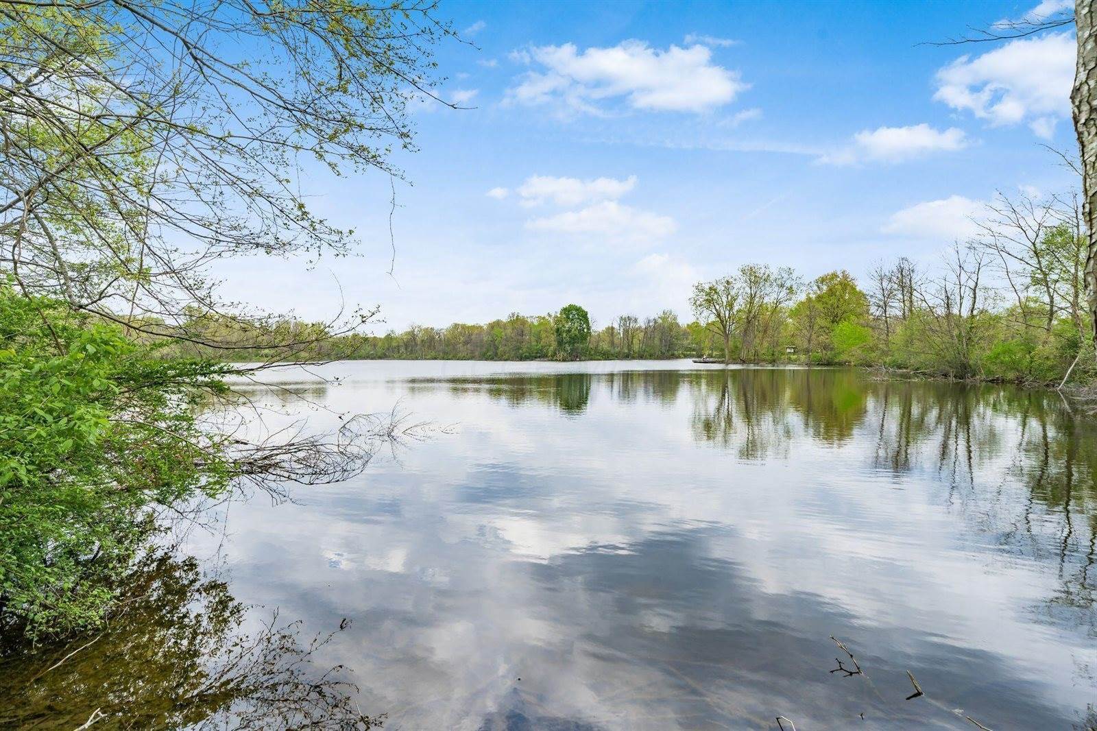 7345 Oakmeadows Drive, Columbus, OH 43085