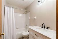 7345 Oakmeadows Drive, Columbus, OH 43085