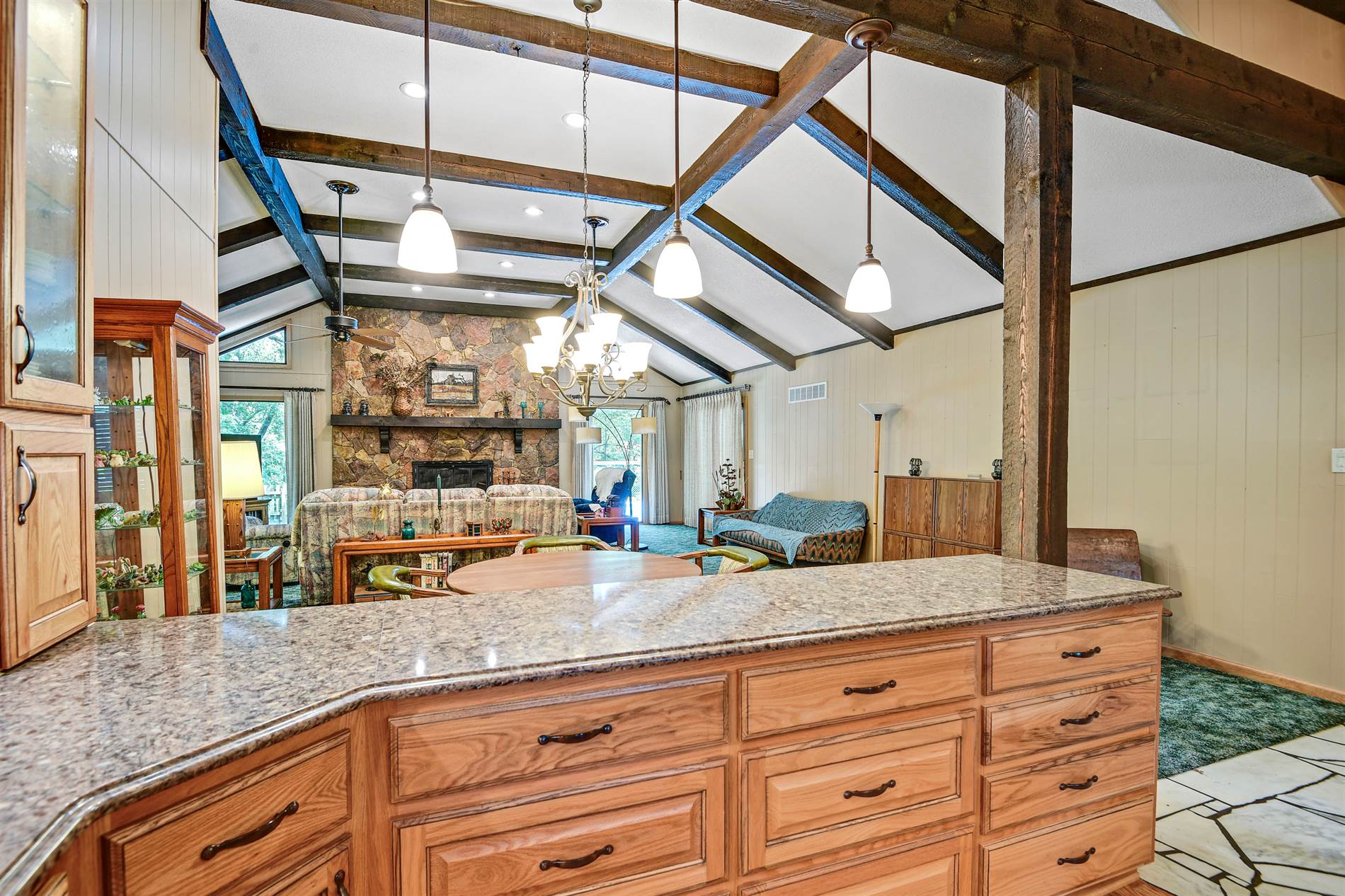 2613 Trenchard Drive, Independence, MO 64057