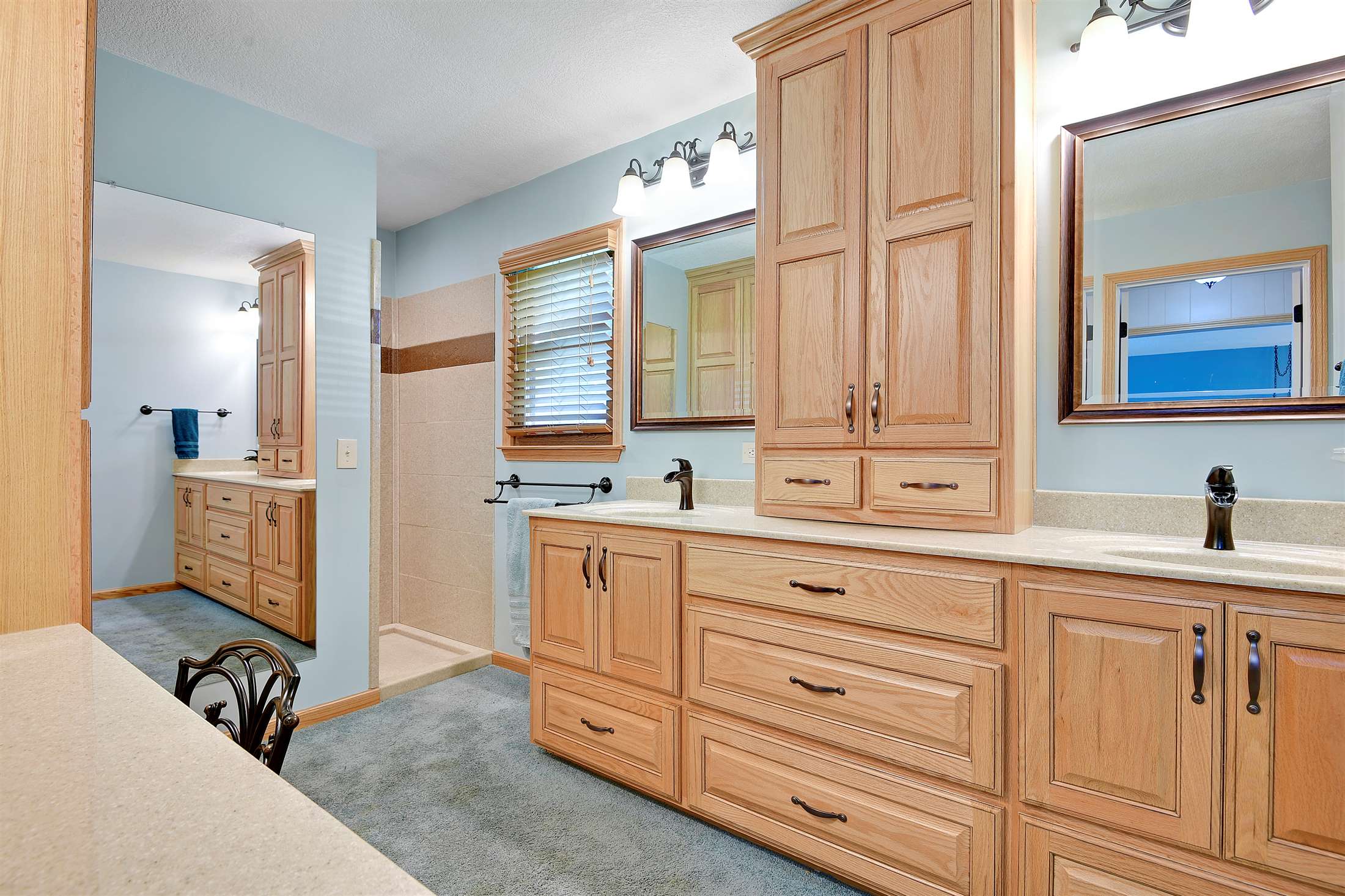 2613 Trenchard Drive, Independence, MO 64057