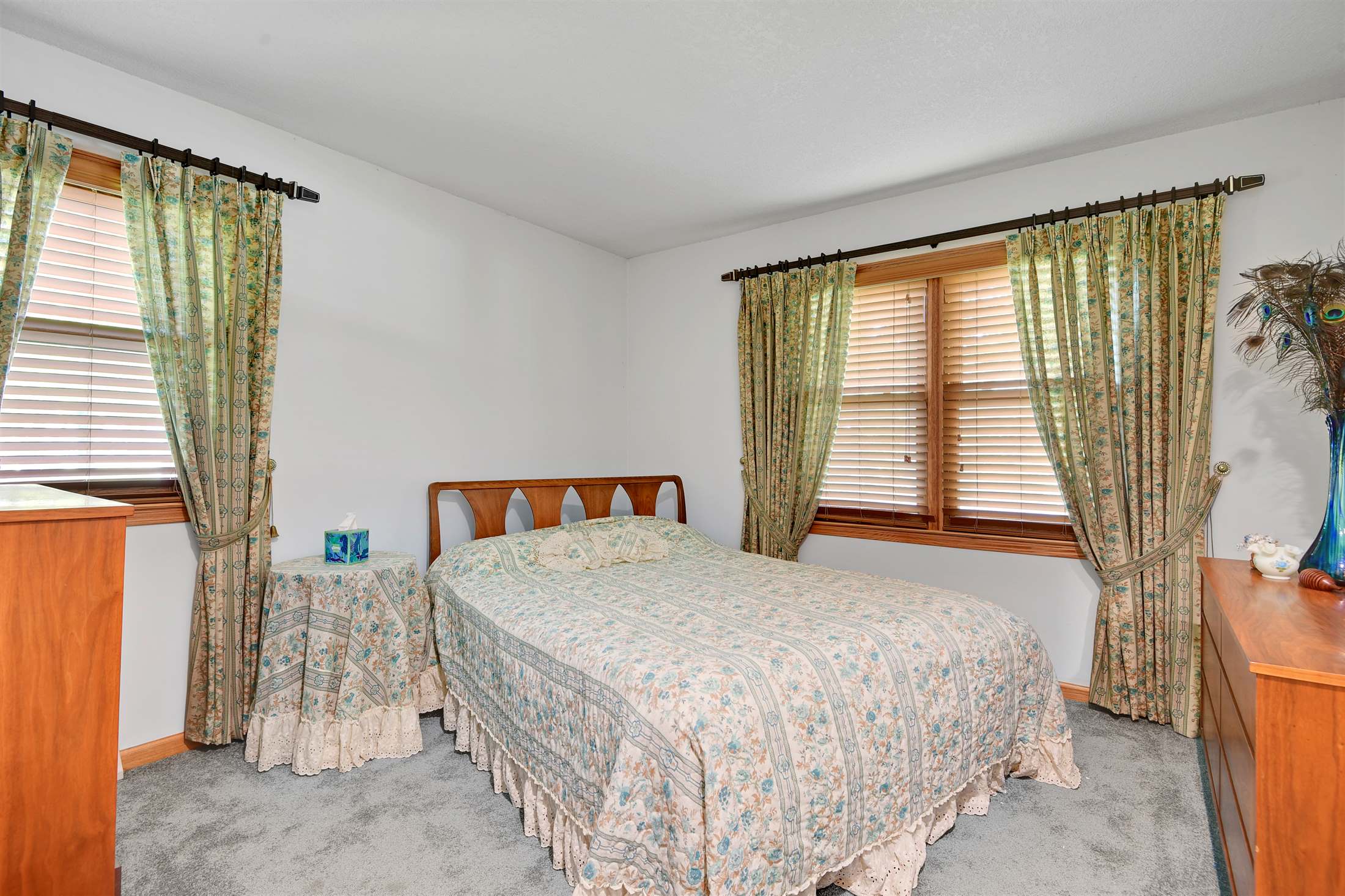 2613 Trenchard Drive, Independence, MO 64057