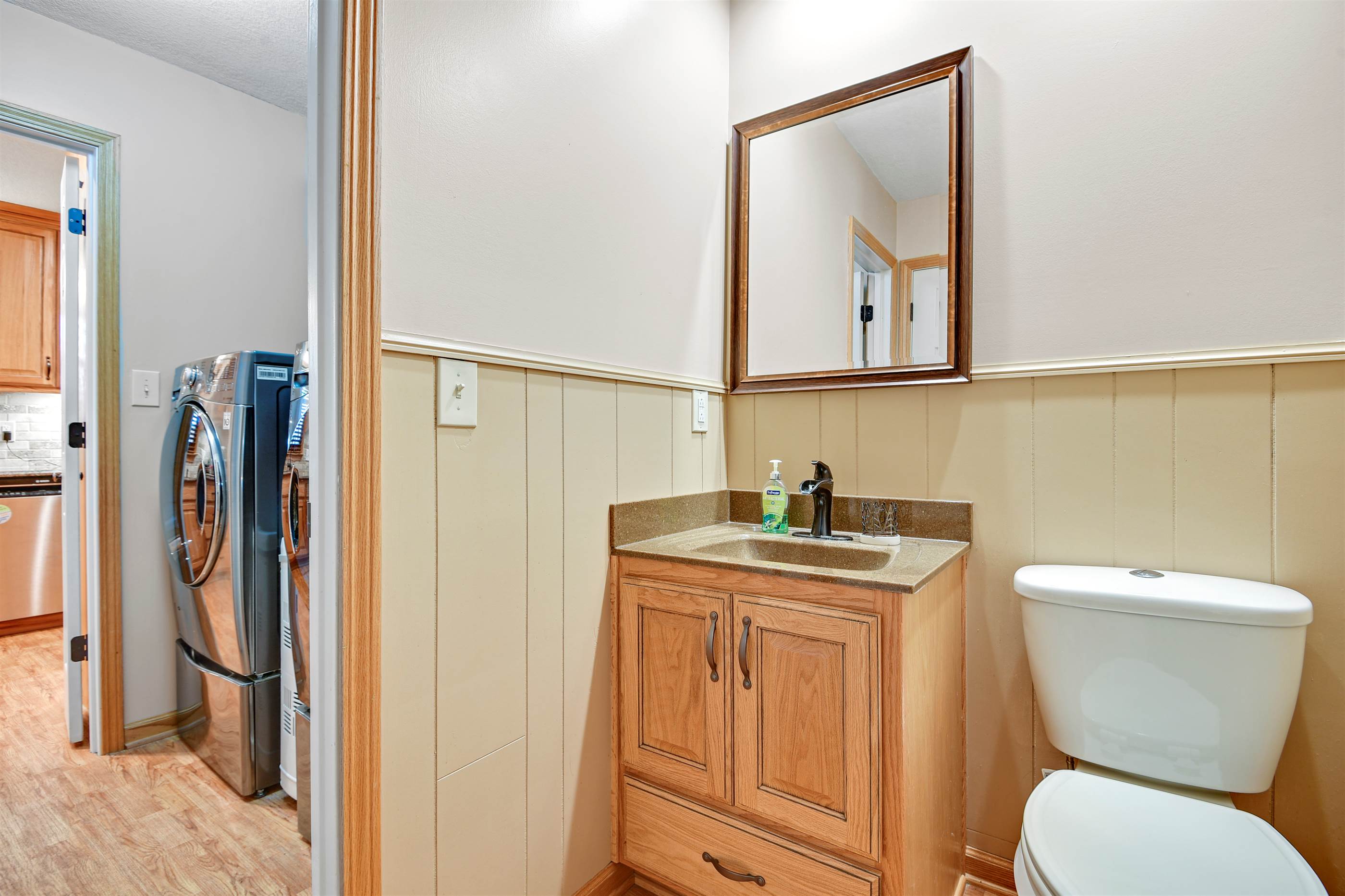 2613 Trenchard Drive, Independence, MO 64057