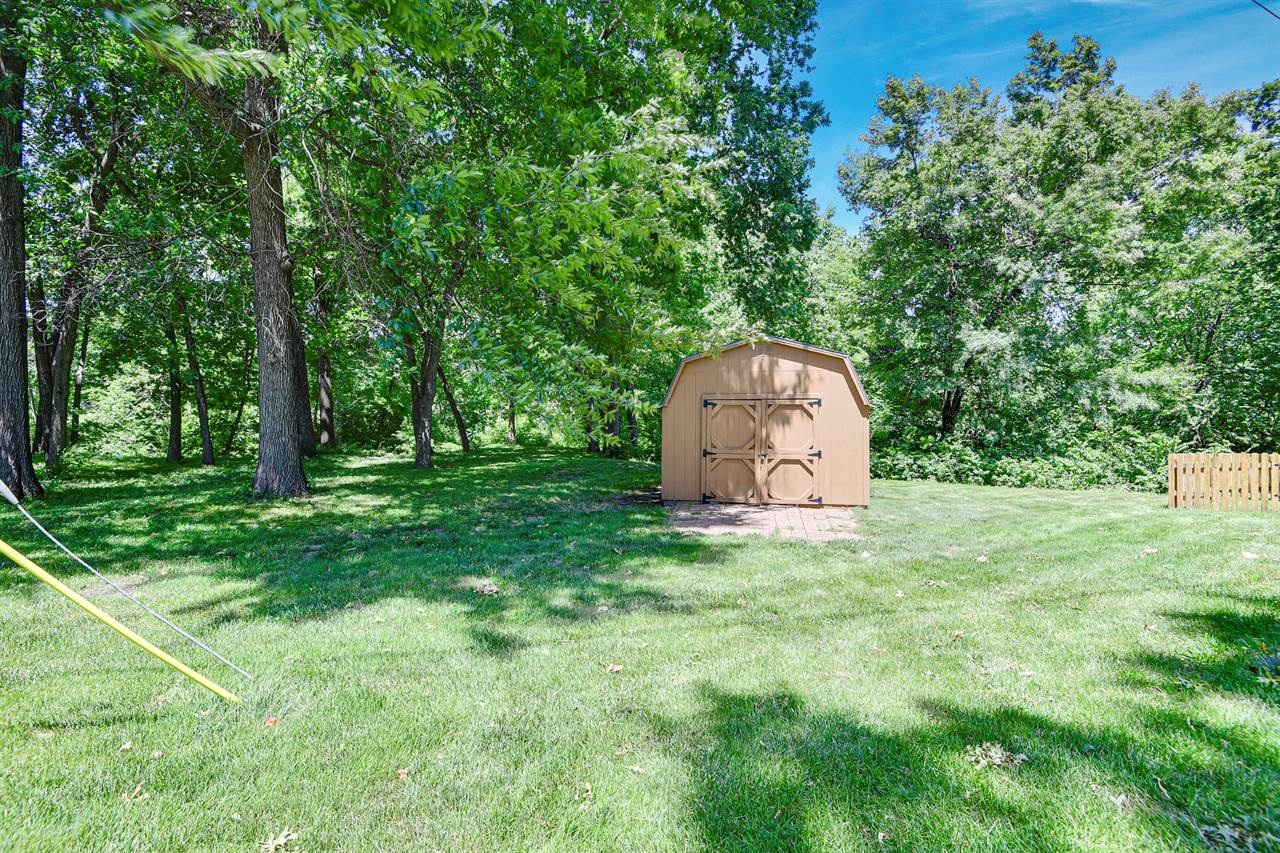 2613 Trenchard Drive, Independence, MO 64057