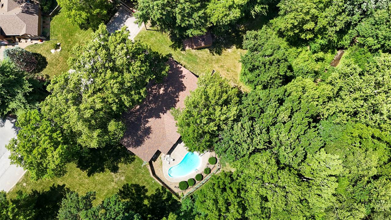 2613 Trenchard Drive, Independence, MO 64057