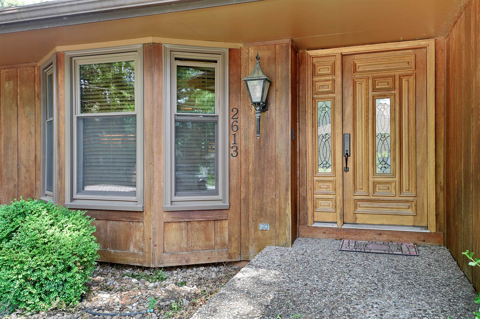 2613 Trenchard Drive, Independence, MO 64057