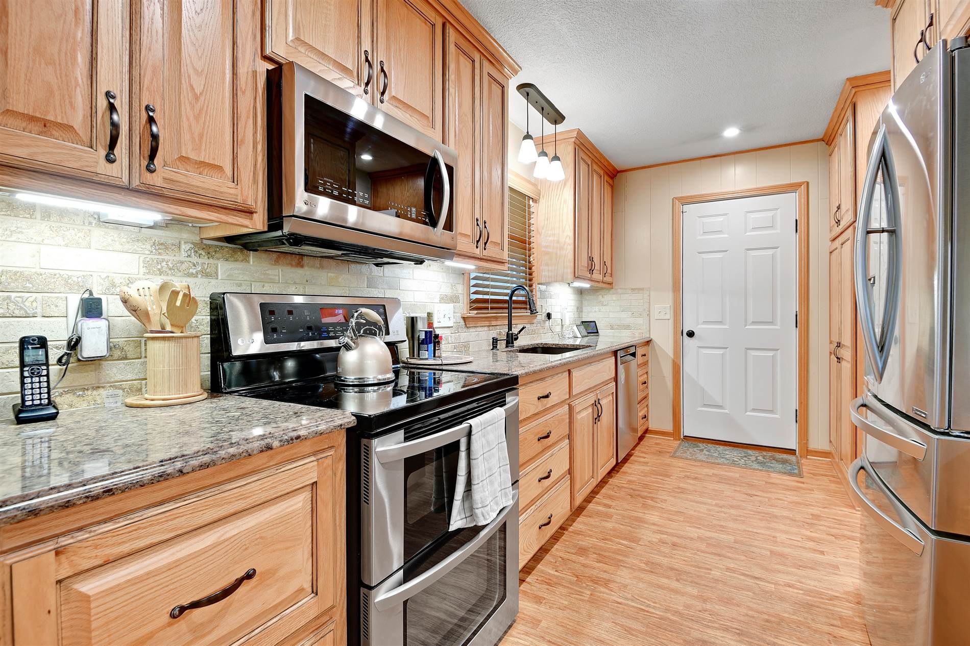 2613 Trenchard Drive, Independence, MO 64057