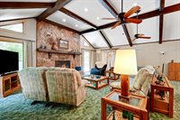 2613 Trenchard Drive, Independence, MO 64057