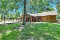 2613 Trenchard Drive, Independence, MO 64057