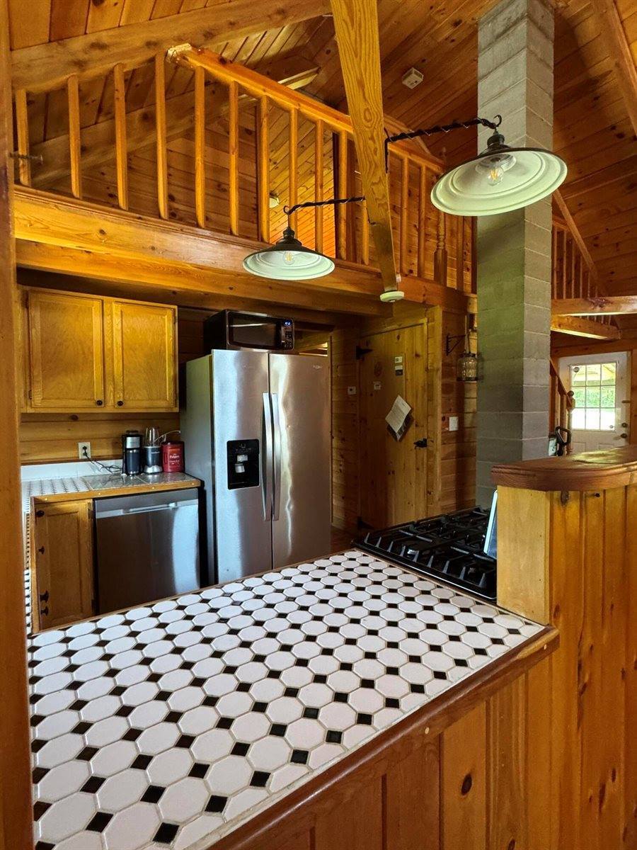 22 Dudley Corner Road, Skowhegan, ME 04976