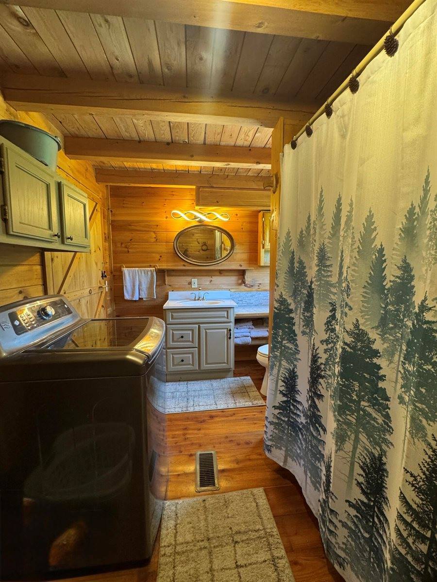 22 Dudley Corner Road, Skowhegan, ME 04976