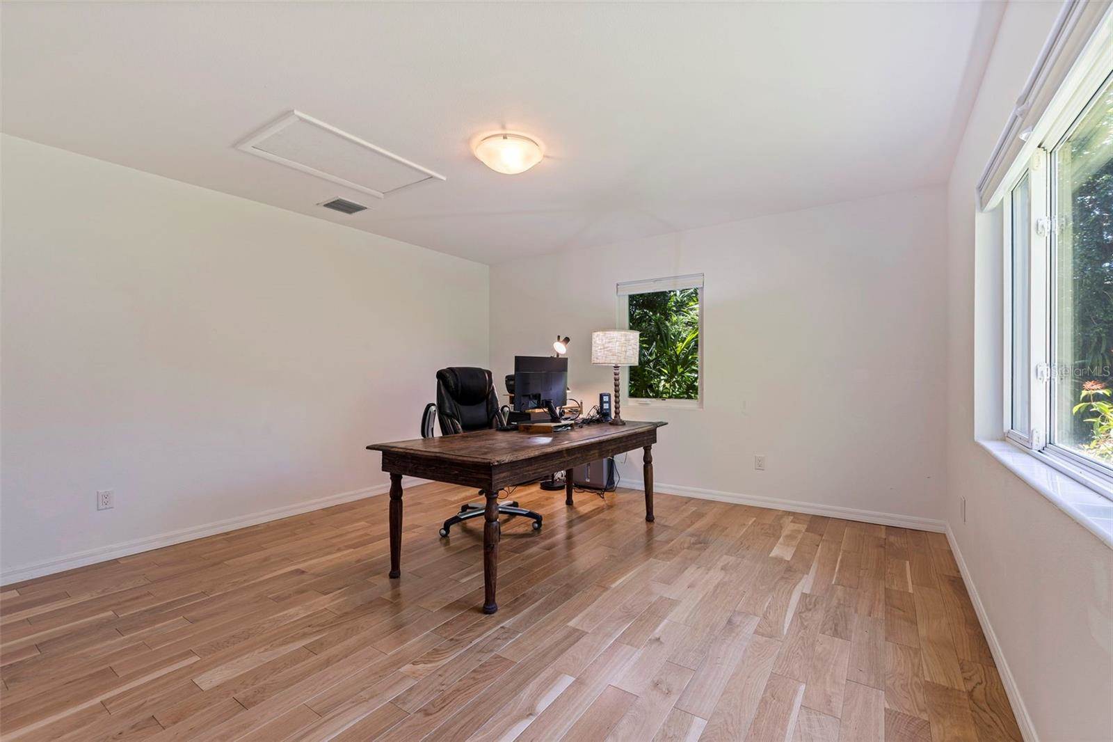 211 60TH Avenue South, Saint Petersburg, FL 33705