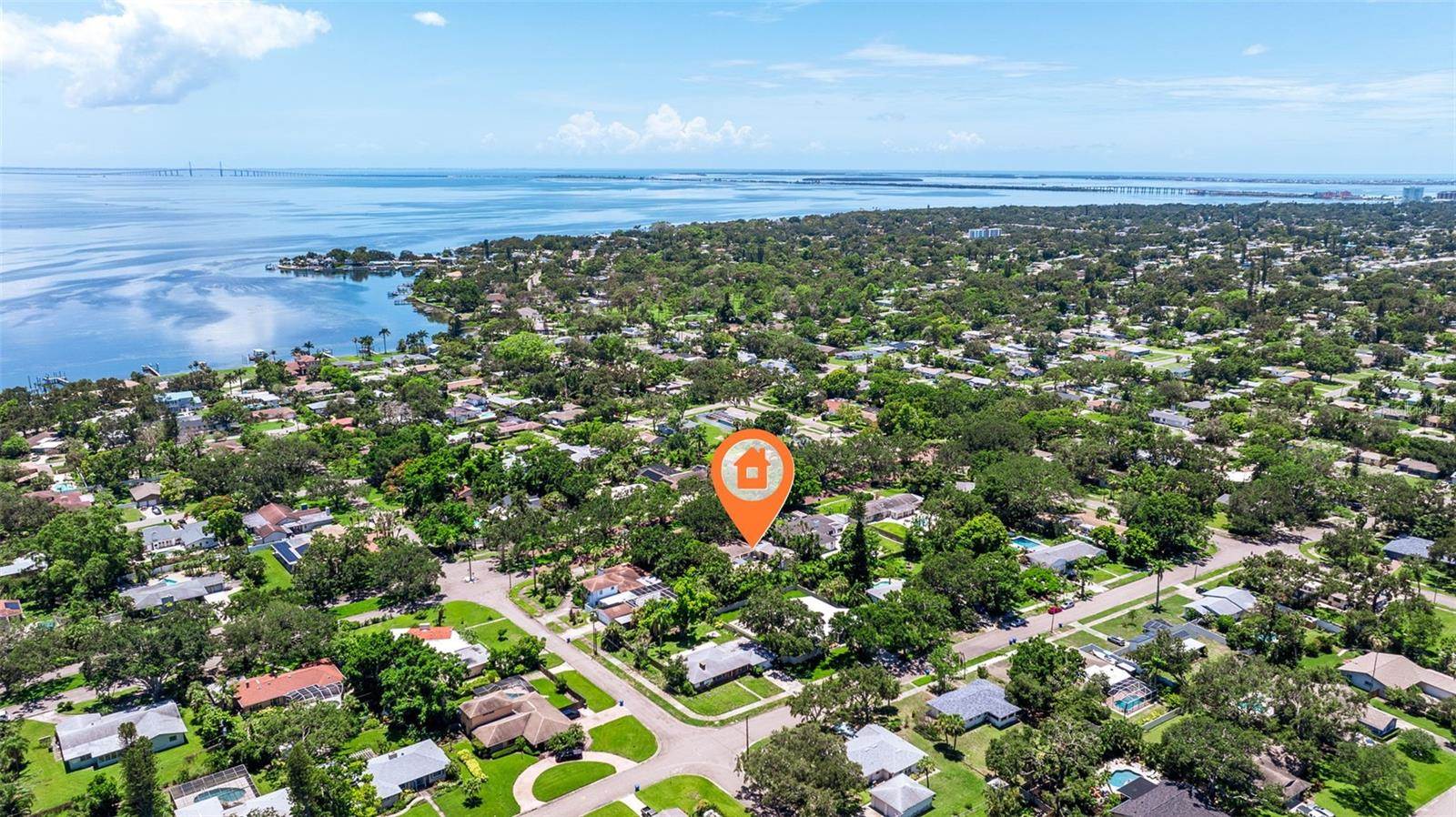 211 60TH Avenue South, Saint Petersburg, FL 33705