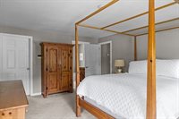 4 Noel Rd, Andover, MA 01810