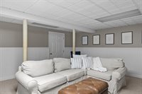 4 Noel Rd, Andover, MA 01810