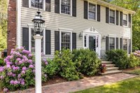 4 Noel Rd, Andover, MA 01810