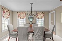 4 Noel Rd, Andover, MA 01810