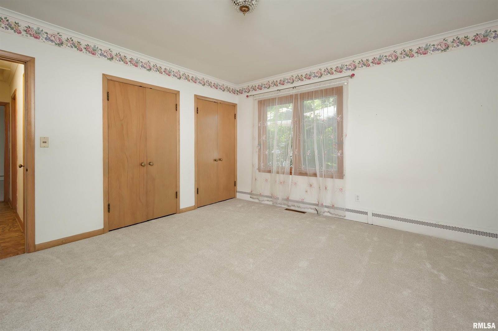 1635 Eastmere Drive, Davenport, IA 52803