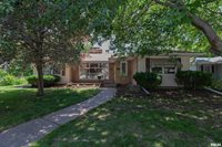 1635 Eastmere Drive, Davenport, IA 52803