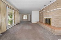 1635 Eastmere Drive, Davenport, IA 52803