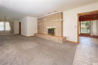 1635 Eastmere Drive, Davenport, IA 52803