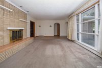 1635 Eastmere Drive, Davenport, IA 52803