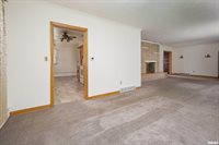 1635 Eastmere Drive, Davenport, IA 52803