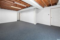 1635 Eastmere Drive, Davenport, IA 52803