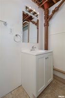 1635 Eastmere Drive, Davenport, IA 52803