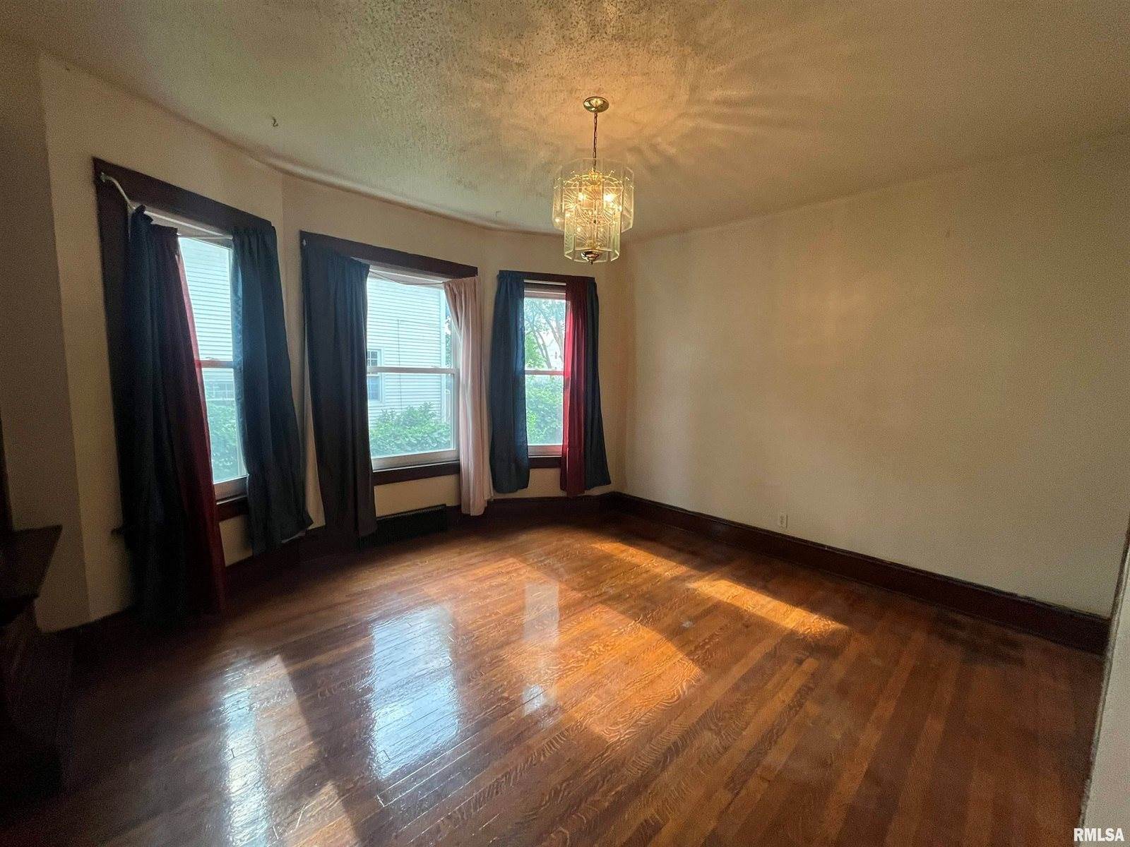 421 West 17TH Street, Davenport, IA 52803