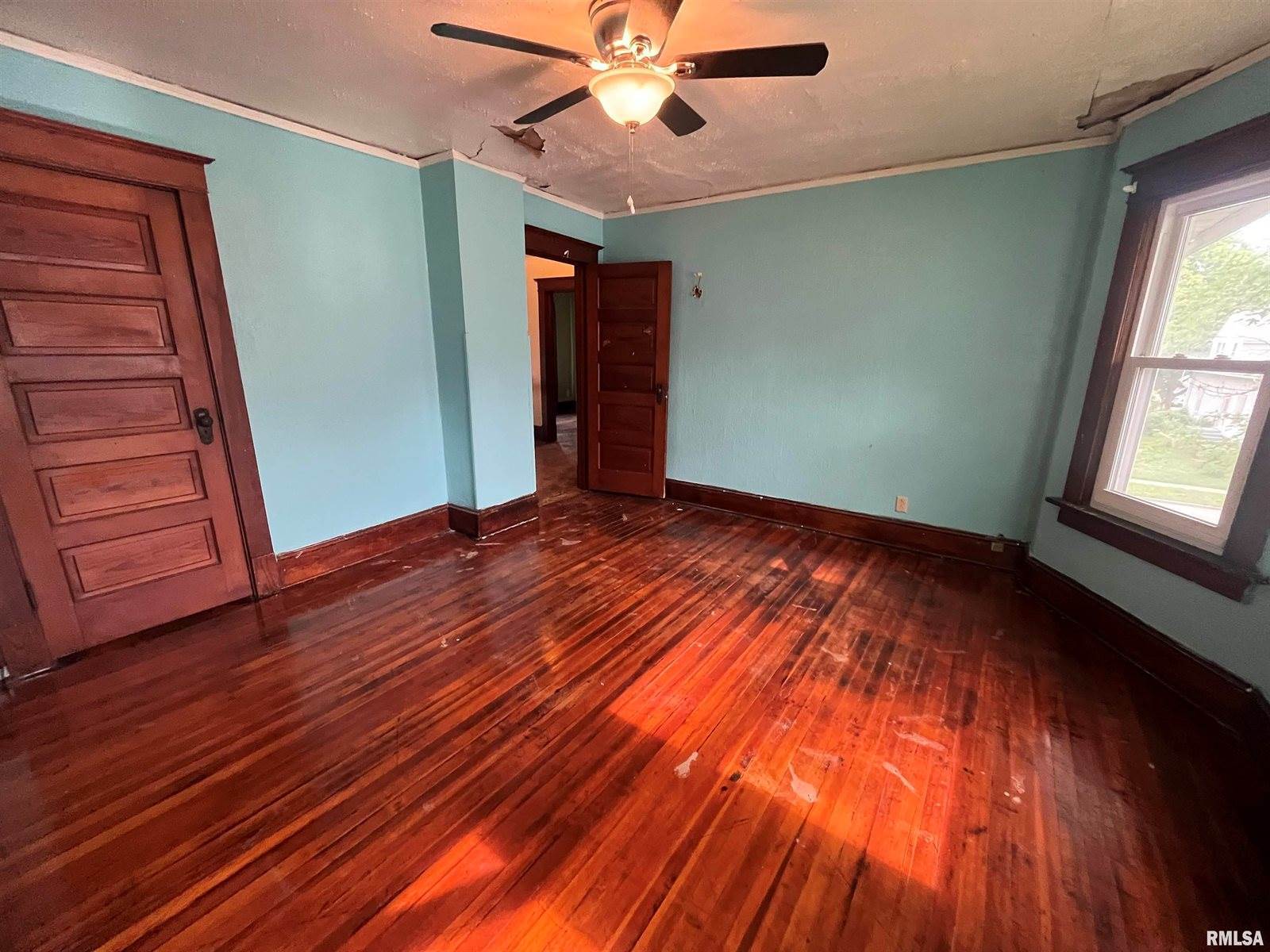 421 West 17TH Street, Davenport, IA 52803