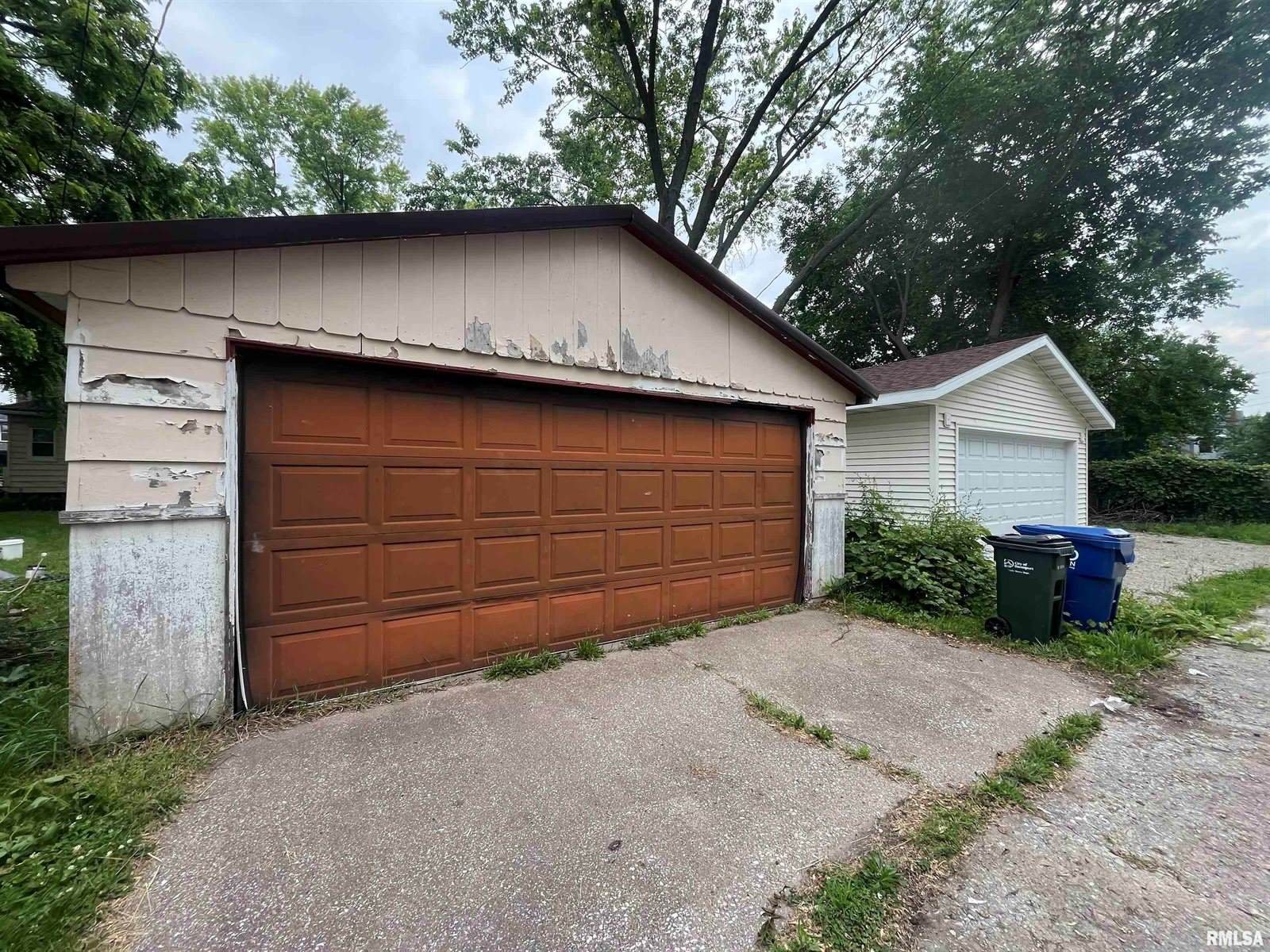 421 West 17TH Street, Davenport, IA 52803