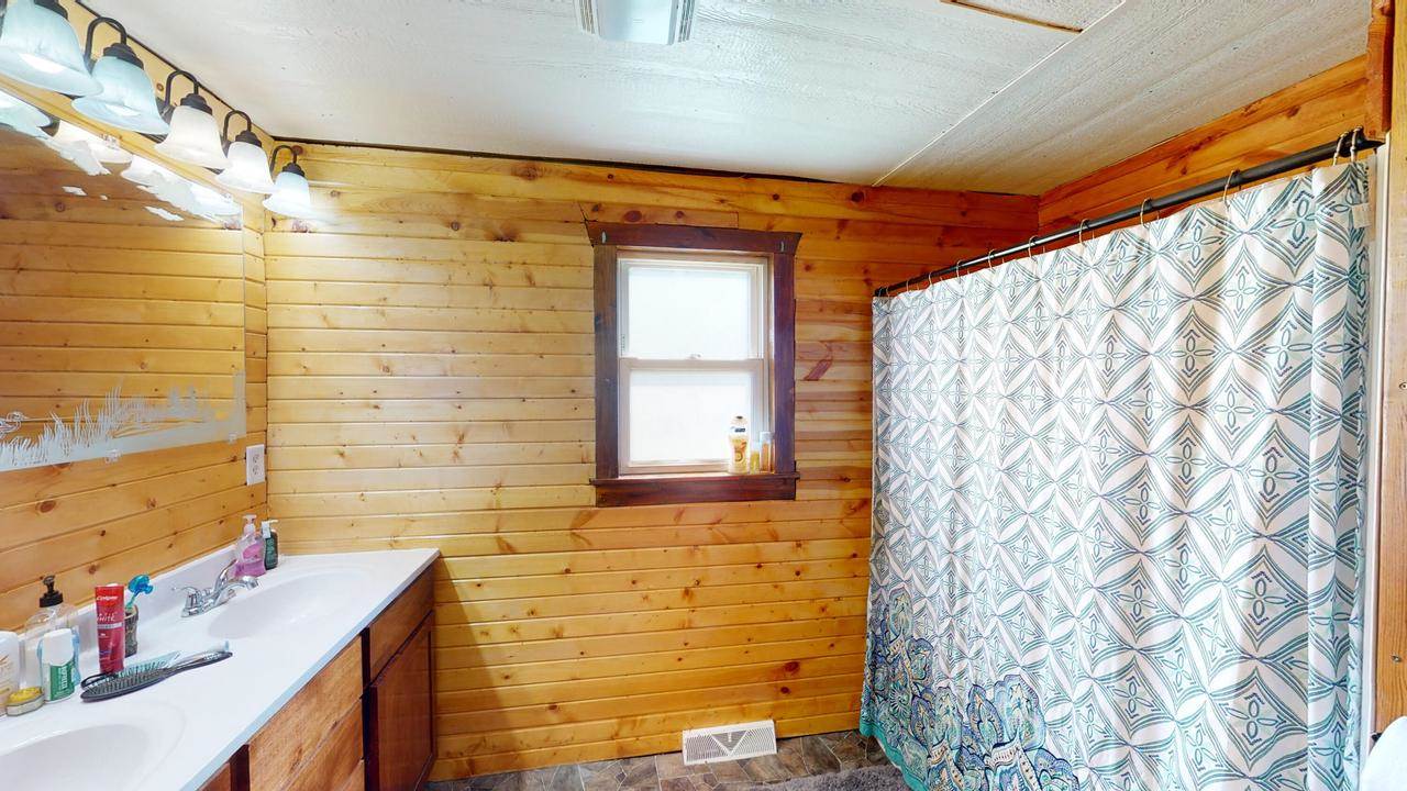 206 S Silver STREET, La Farge, WI 54639