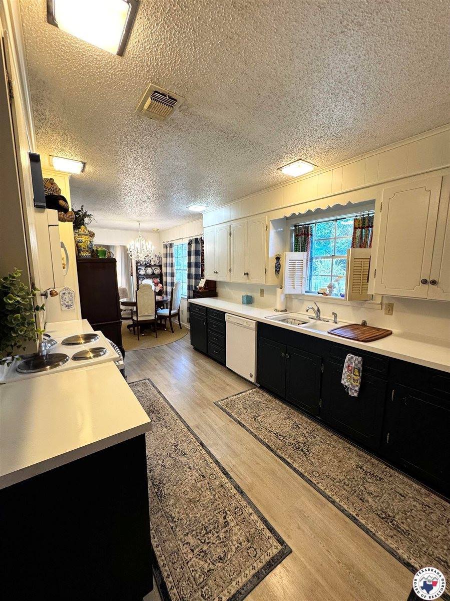 1509 W 40th St., Texarkana, TX 75503