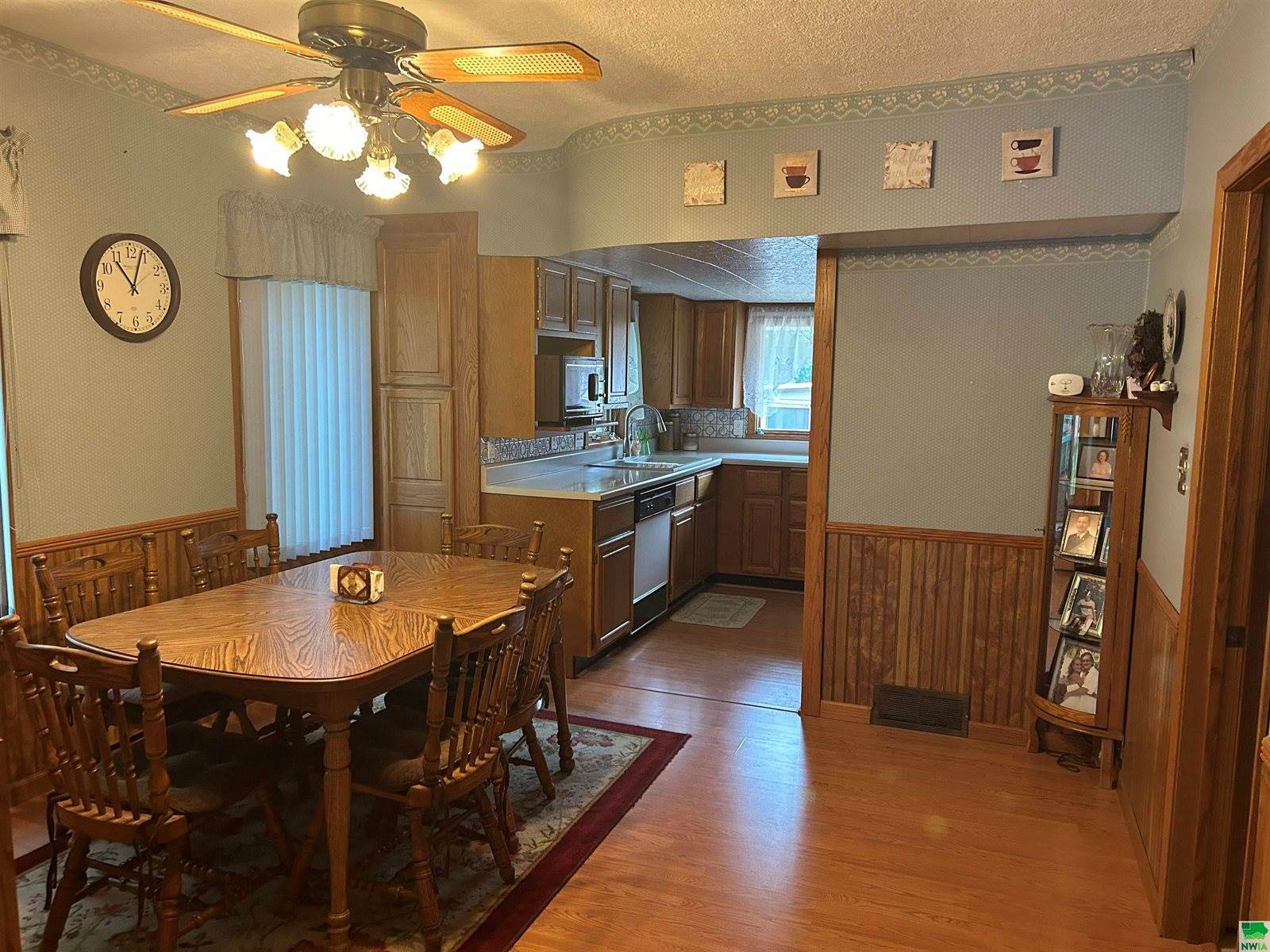 2221 Fairbanks St., Sioux City, IA 51109