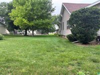 2221 Fairbanks St., Sioux City, IA 51109