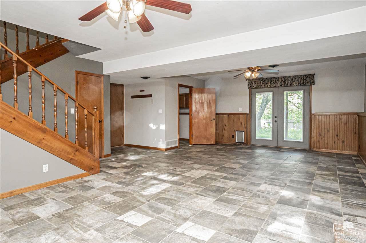 132 North Kiowa Court, Junction City, KS 66441