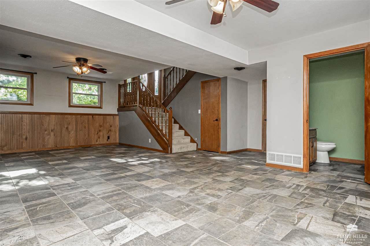 132 North Kiowa Court, Junction City, KS 66441