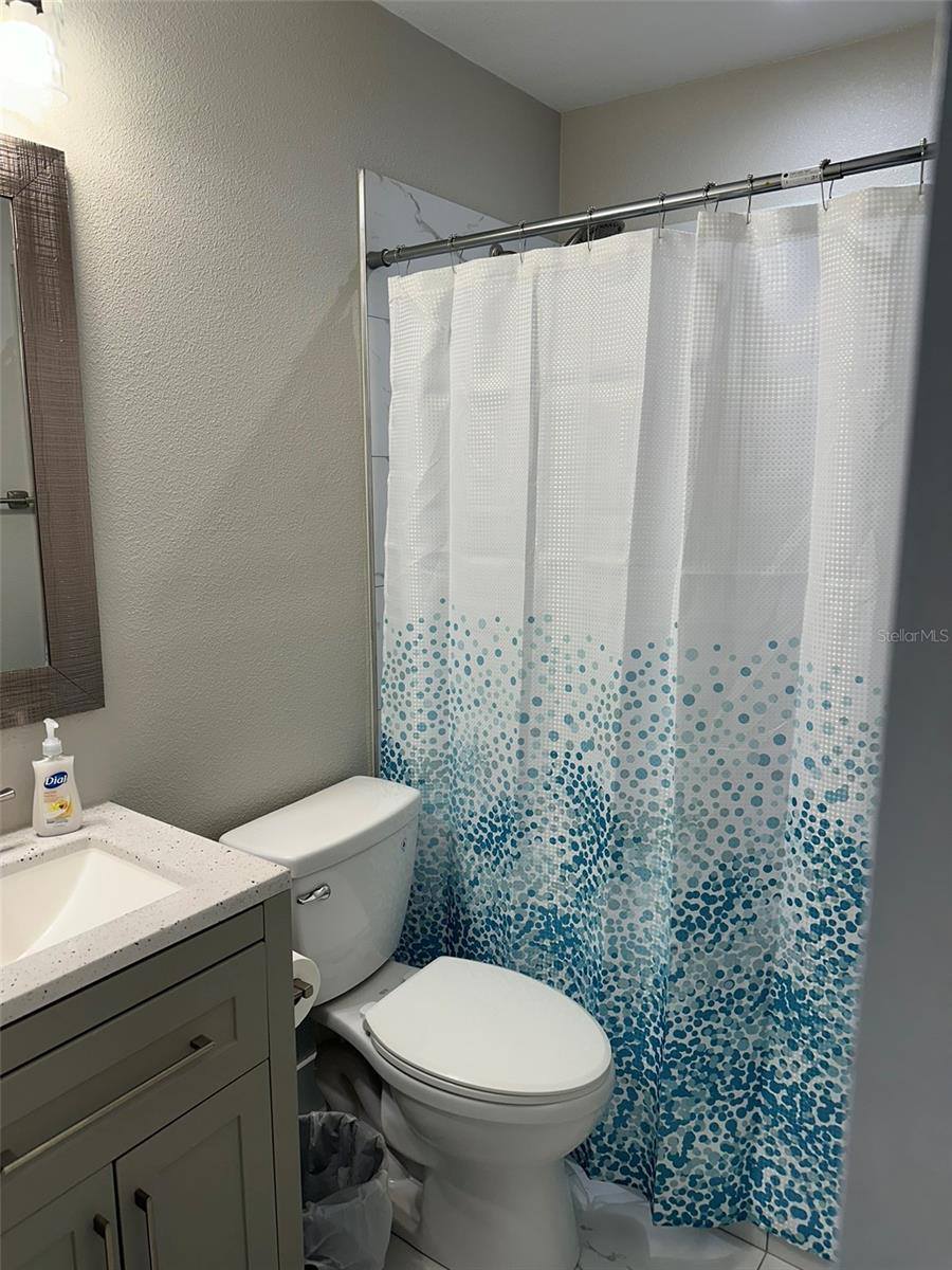 302 19th St. East, Bradenton, FL 34208