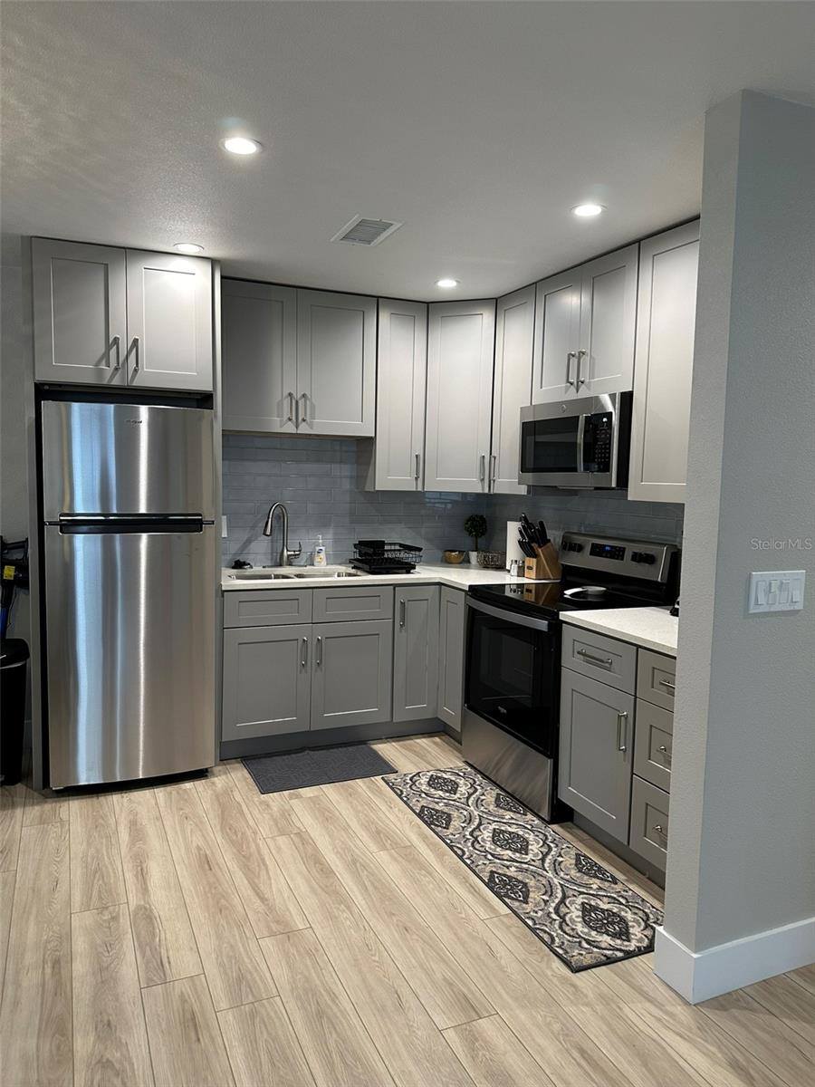 302 19th St. East, Bradenton, FL 34208