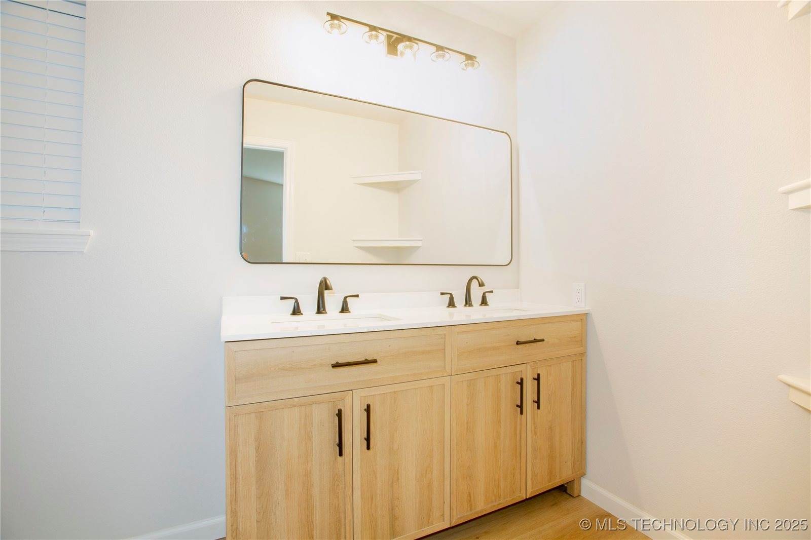 622 Lakeside, Checotah, OK 74426