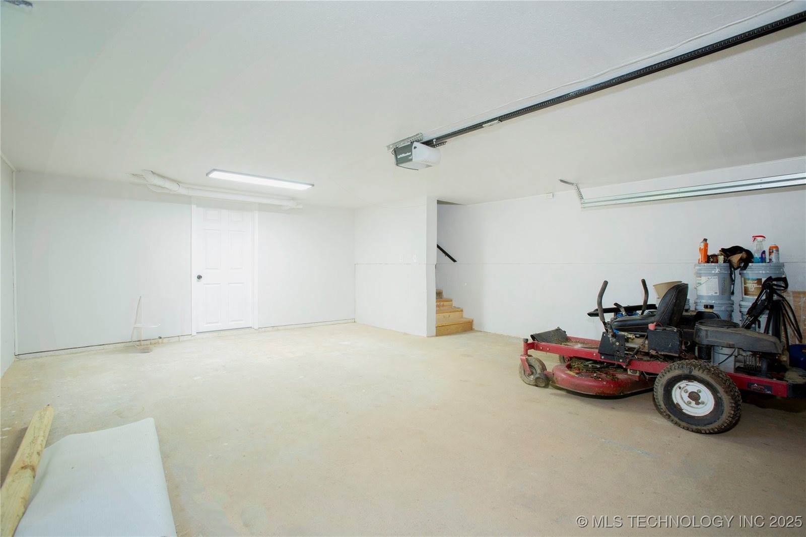 622 Lakeside, Checotah, OK 74426