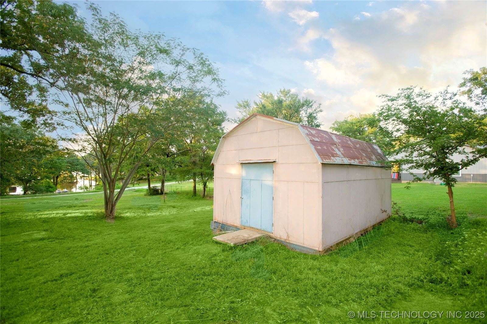 622 Lakeside, Checotah, OK 74426