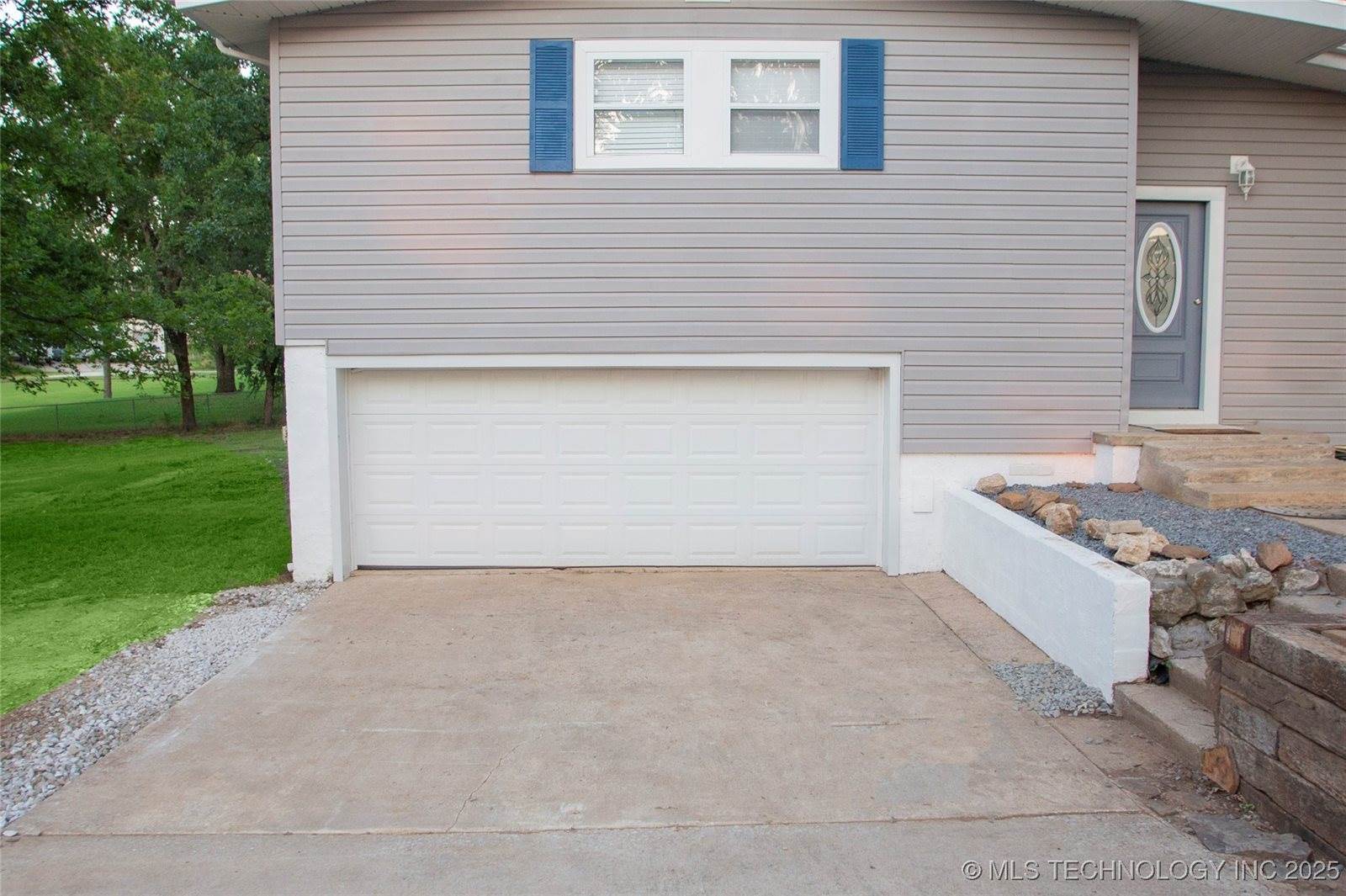 622 Lakeside, Checotah, OK 74426