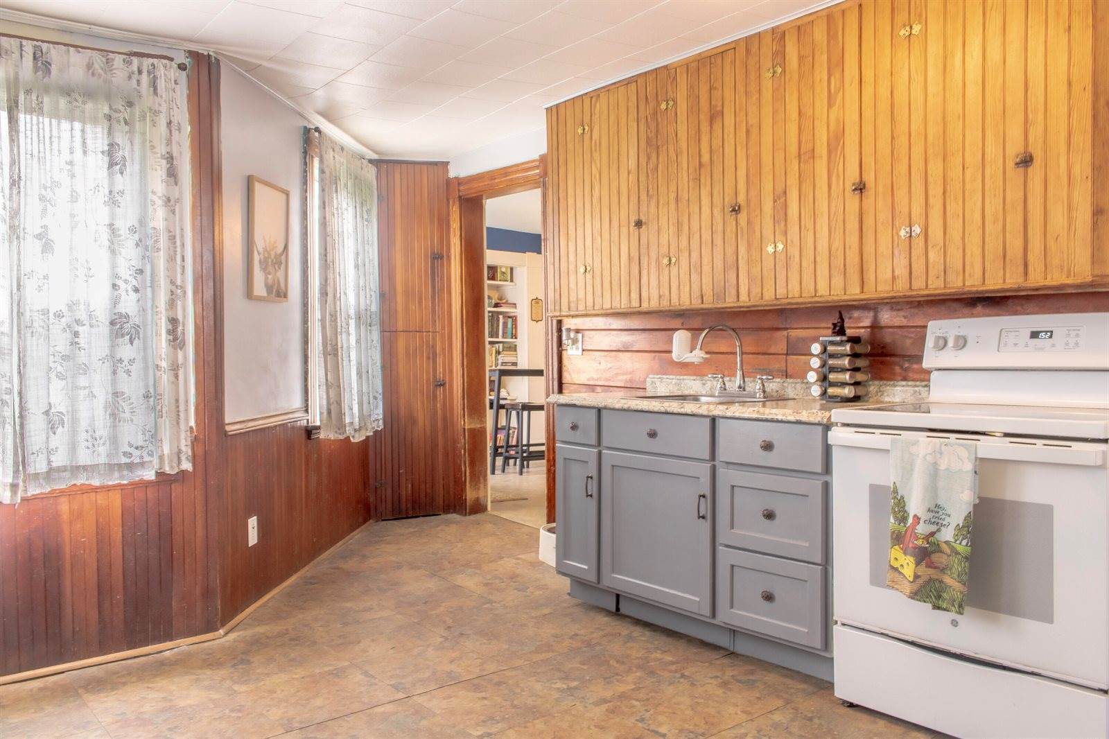 363 Shore Road, Ellsworth, ME 04605