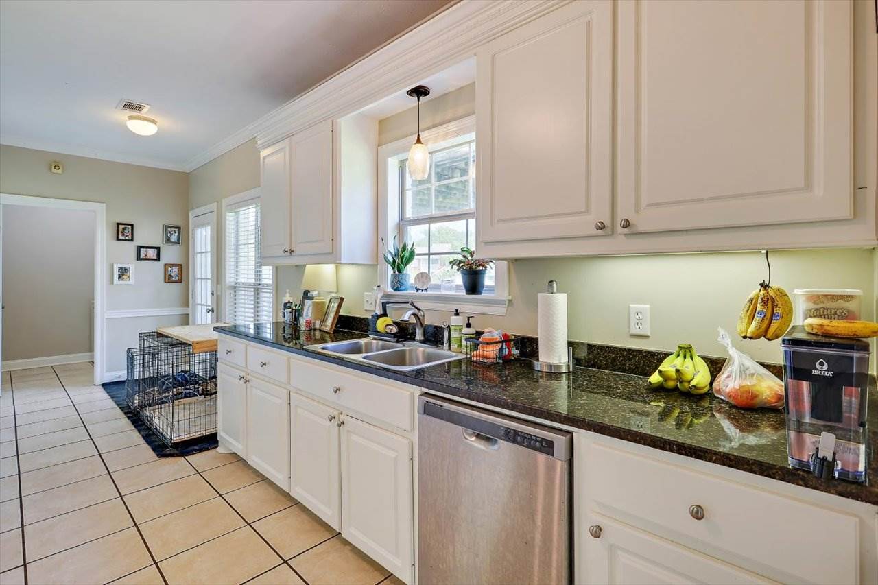 449 Abbey Woods, brandon, MS 39047