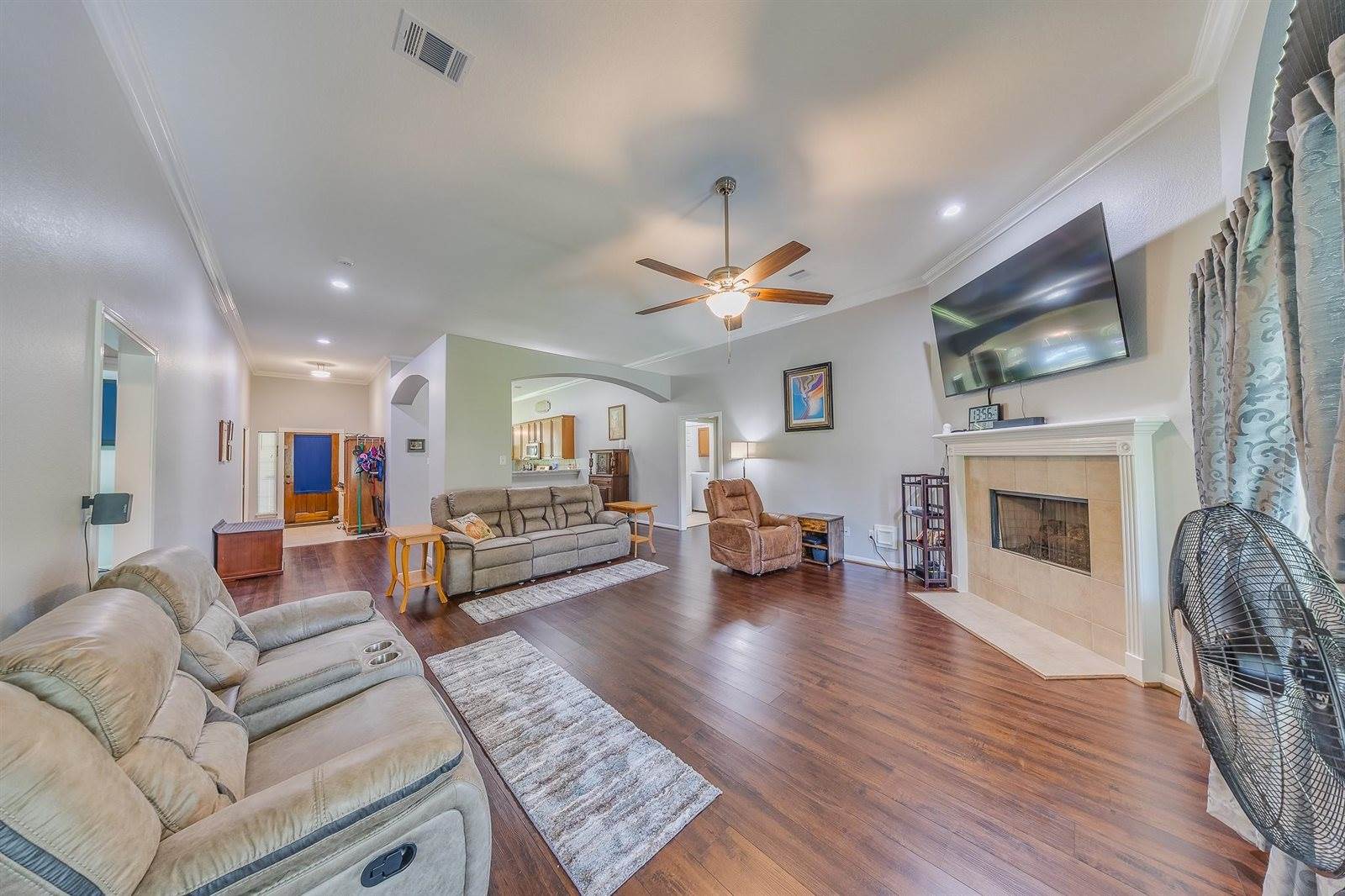 7403 Revelwood Drive, Magnolia, TX 77354