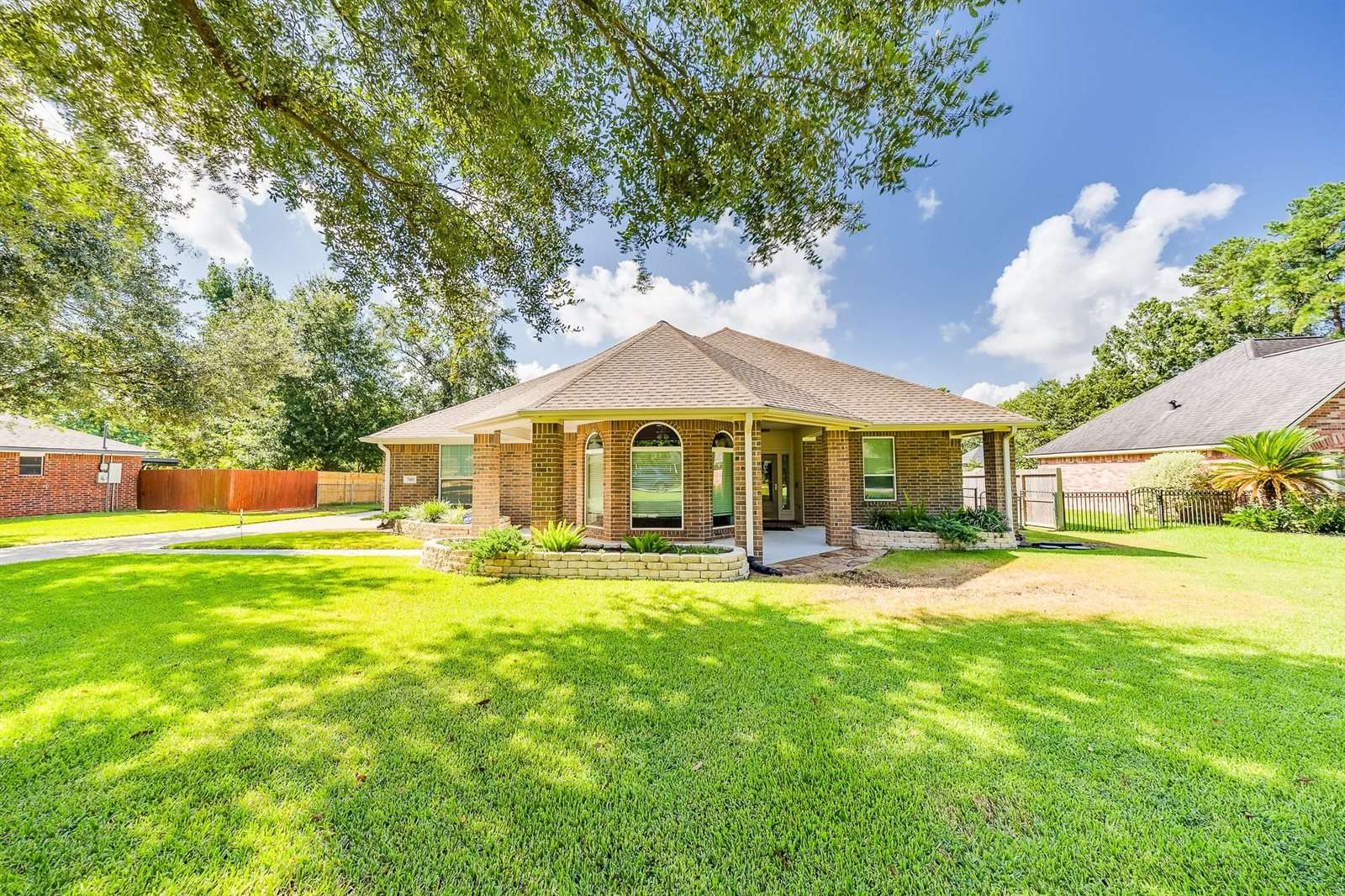 7403 Revelwood Drive, Magnolia, TX 77354