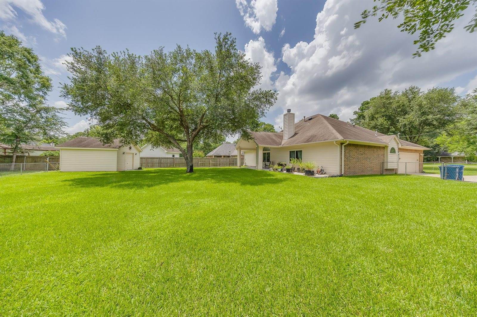7403 Revelwood Drive, Magnolia, TX 77354