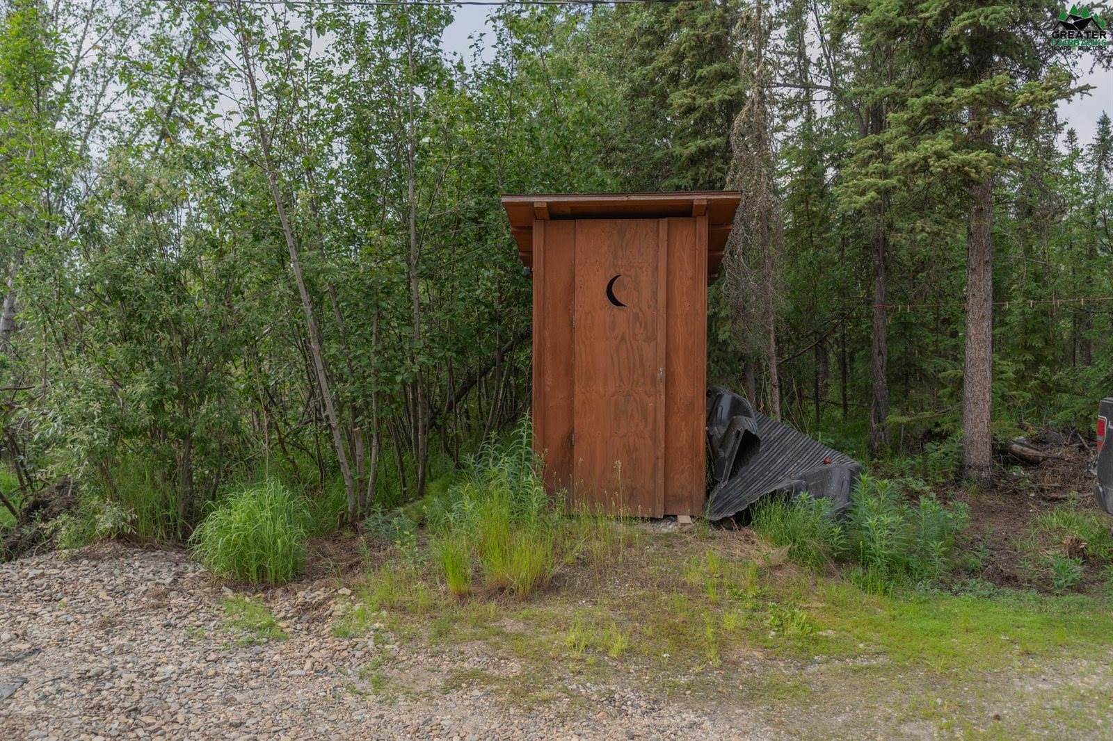 1123 Farmers Loop Road, Fairbanks, AK 99712